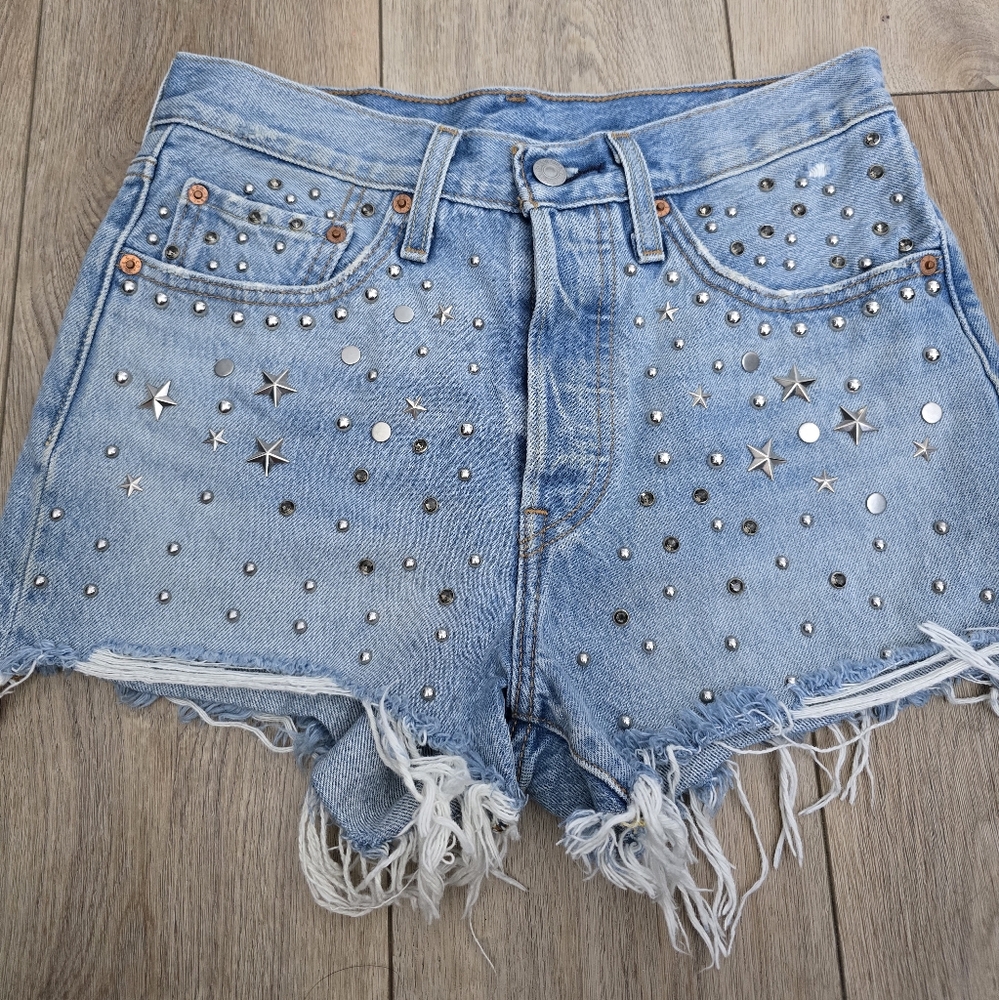 Levi button fly star studded WATER<LESS 501 shorts Size 26